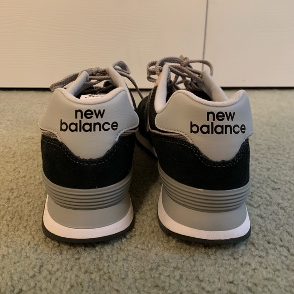 Men’s New Balance 574 Sneakers: Size 10.5 - Picture 4 of 4